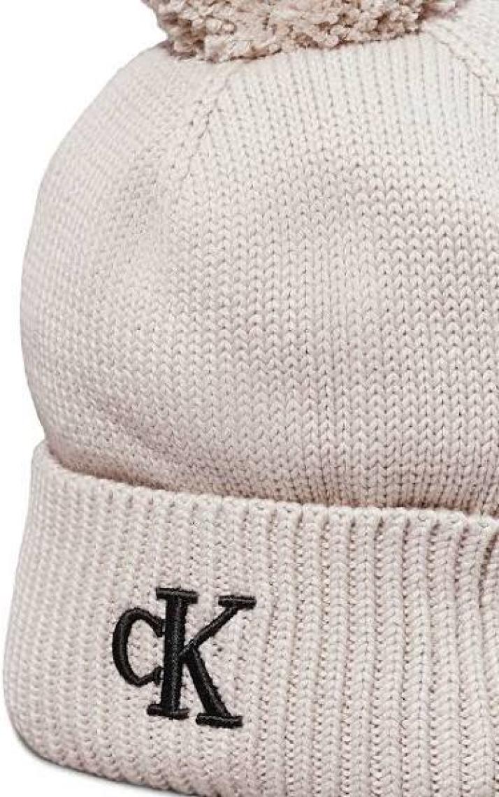 Calvin Klein Logo Işlemeli Yumuşak Ponponlu Örgü Bere K60K612653PAS Bayan Bere K60K612653 Pas