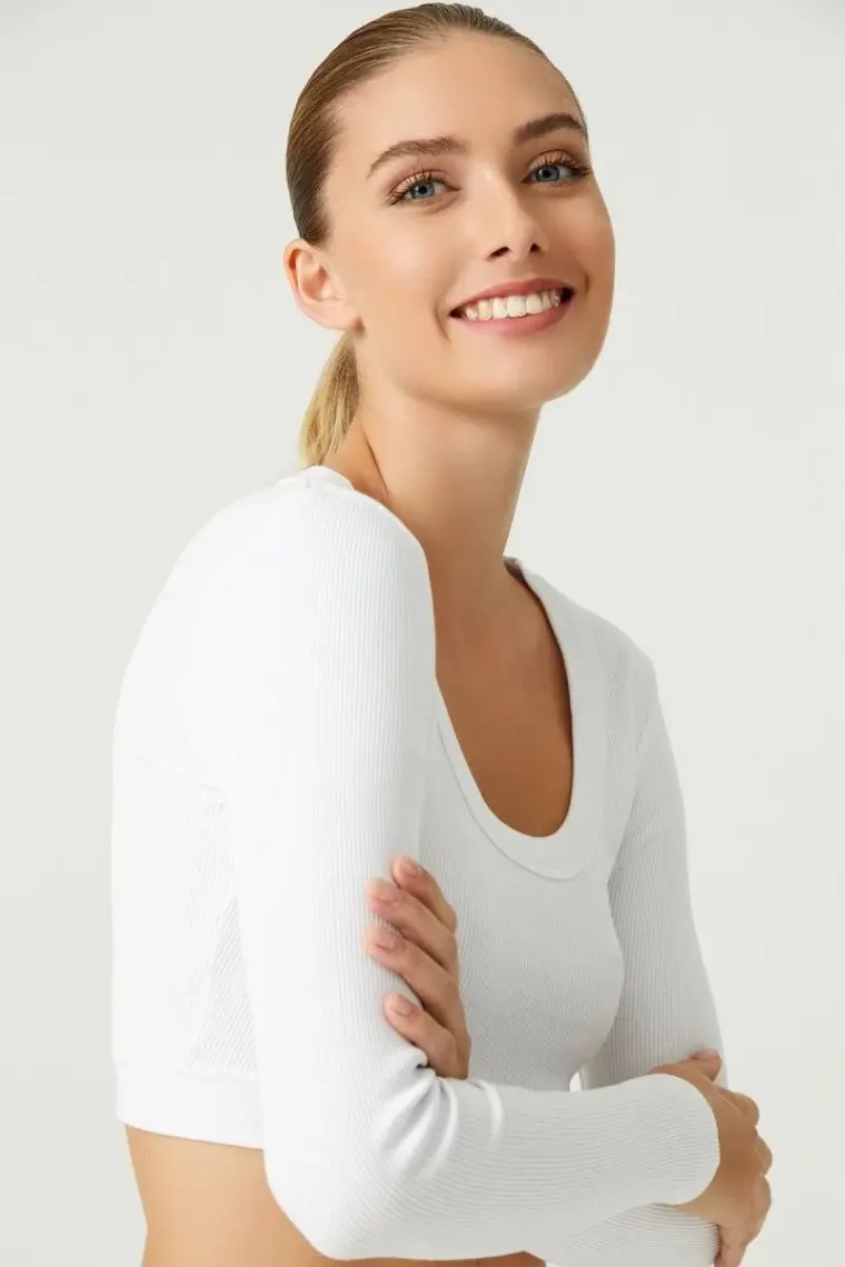 Los Ojos x Melodi Siyah Pamuklu Fitilli Crop Spor Bluz Long Sleeve