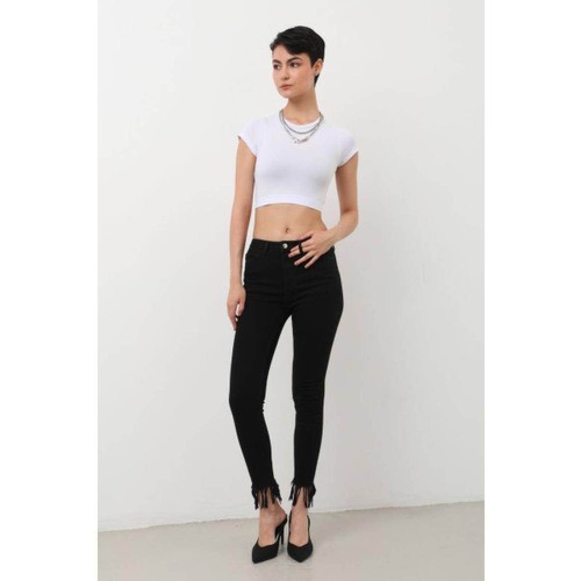 Blue White Kadın Skinny Fit Paçası Saçaklı Jean Pantolon Siyah