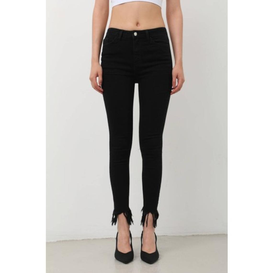 Blue White Kadın Skinny Fit Paçası Saçaklı Jean Pantolon Siyah