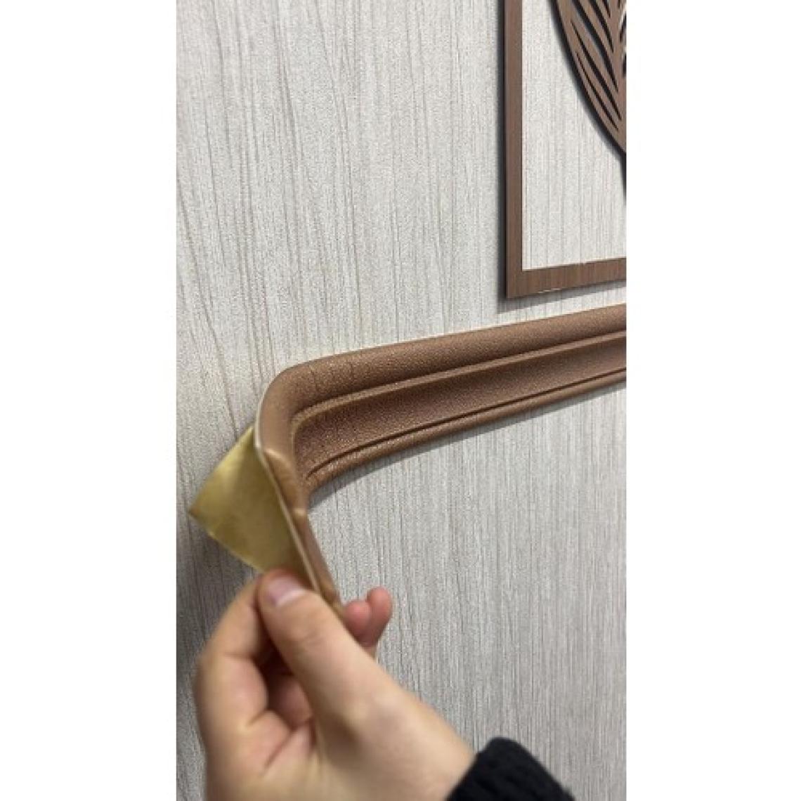 Renkli Duvarlar Kahverengi Düz 8CM-117CM Yapışkanlı Çıta Çerçeve Süpürgelik