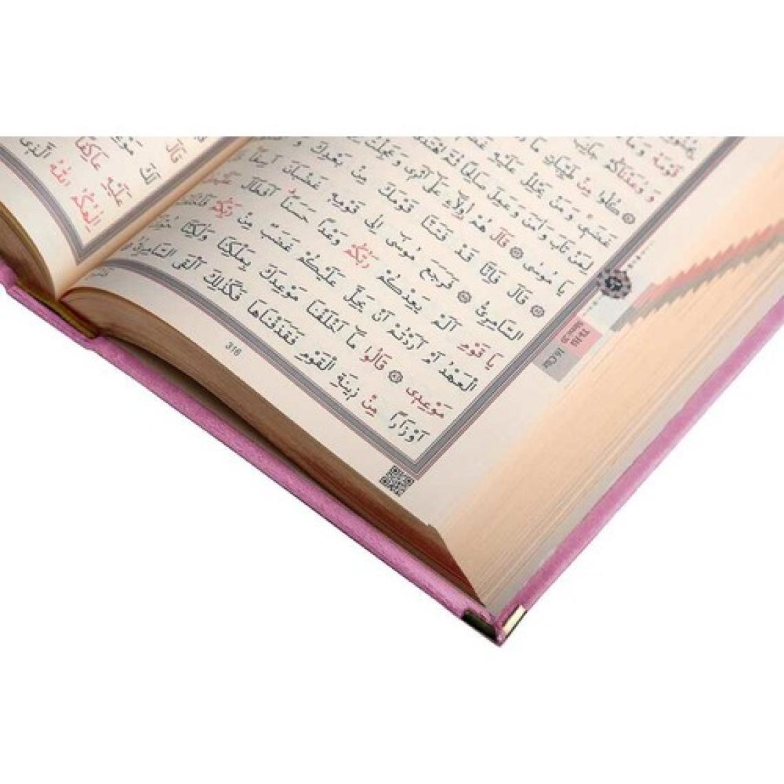 Hafız Boy Kadife Kur'an-I Kerim (Pudra Pembe, Yaldızlı, Mühürlü)