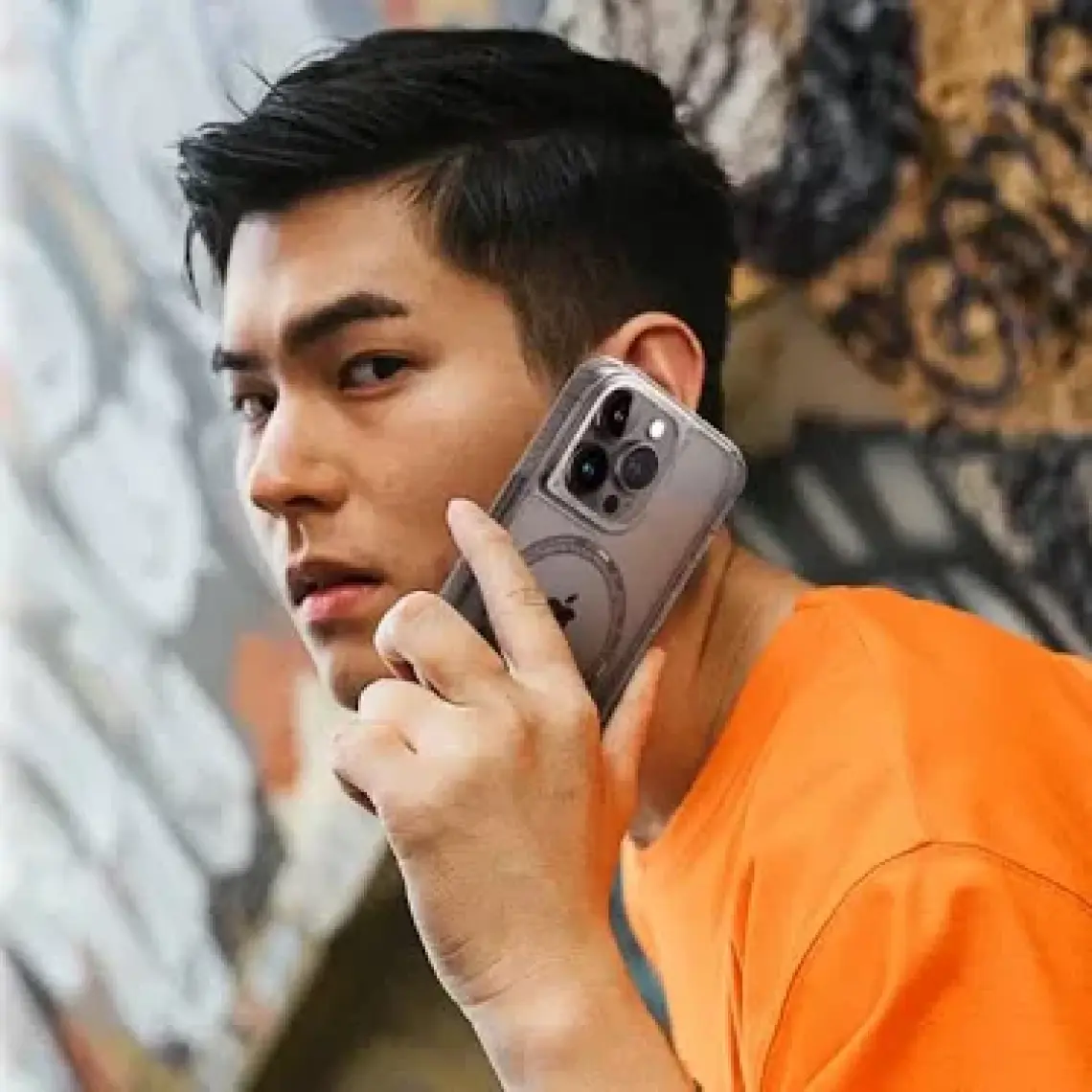 Skinarma iPhone 14 Pro Max Uyumlu Kılıf Skinarma Şeffaf Airbag Tasarımlı Magsafe Şarj Özellikli Saido Kapak