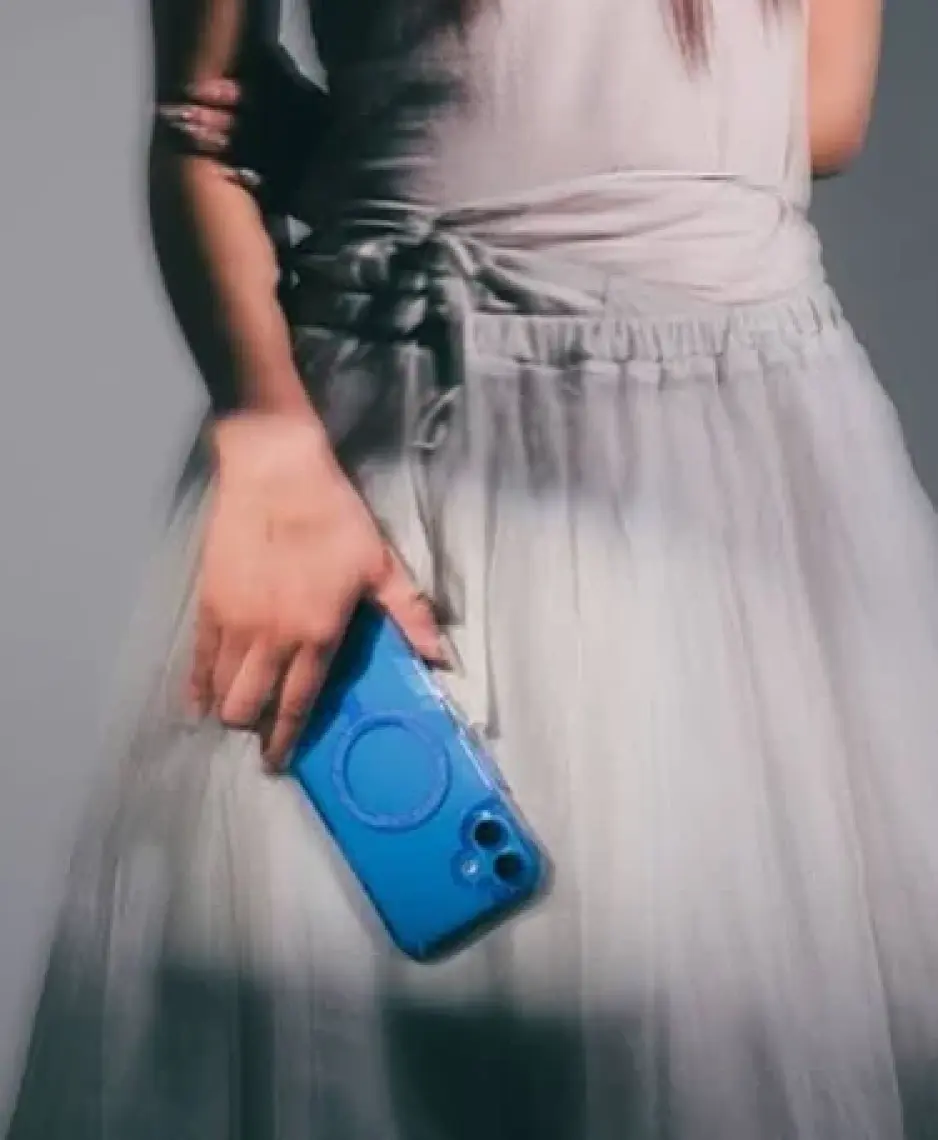 Skinarma iPhone 16 Uyumlu Kılıf Skinarma Şeffaf Airbag Tasarımlı Magsafe Şarj Özellikli Saido Kapak Mavi