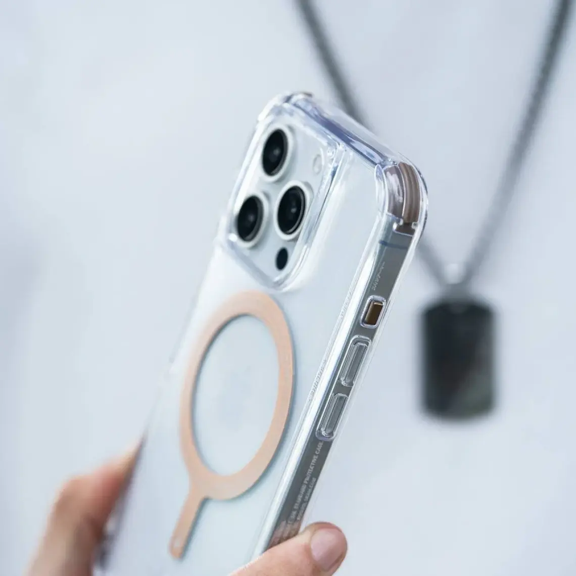 Skinarma iPhone 16 Pro Max Uyumlu Kılıf Magsafe Şarj Özellikli Şeffaf Airbag Tasarımlı Skinarma Saido Şeffaf