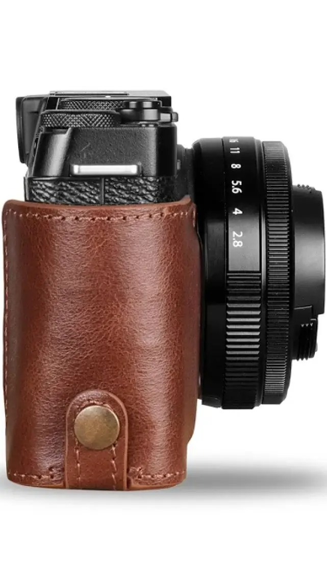 Megagear Fujifilm X-E4 Gerçek Deri Yarım Kamera Çantası