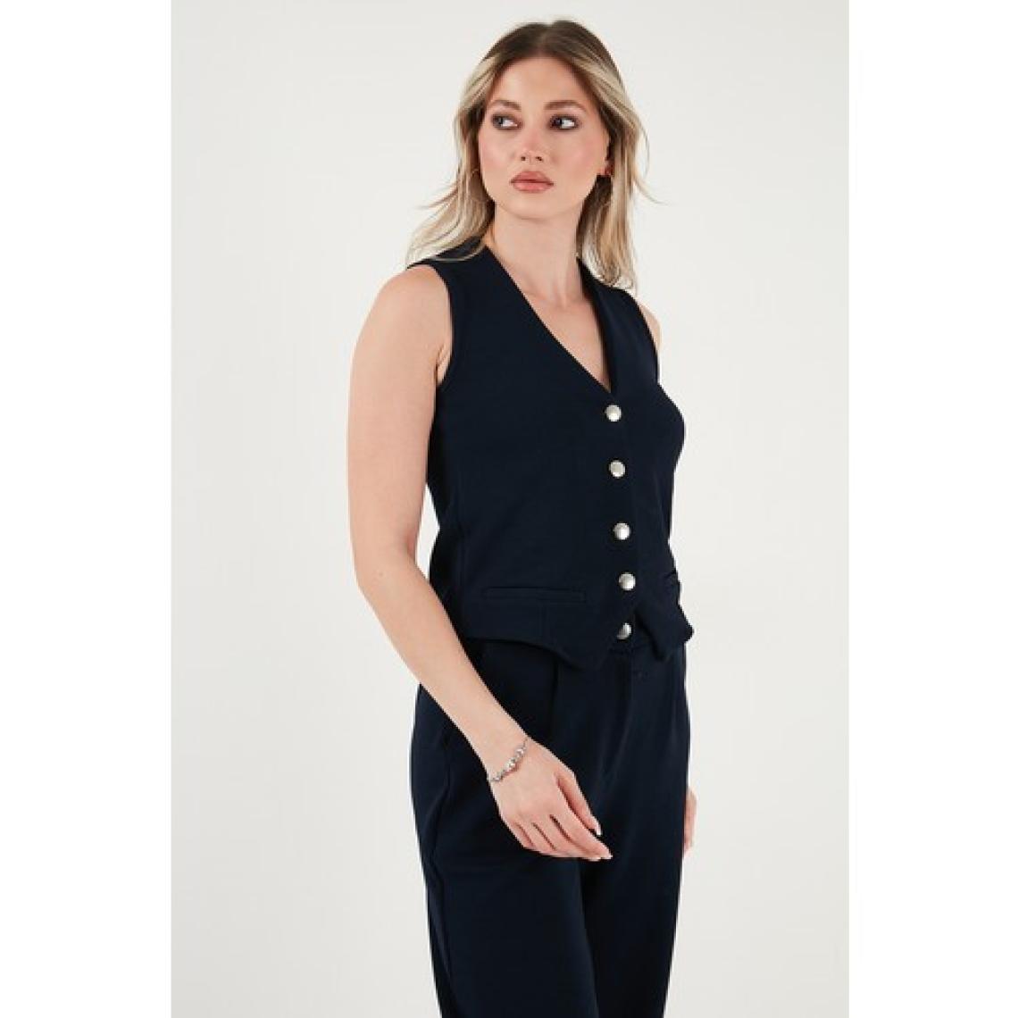 Lela Regular Fit Yüksek Bel Bol Paça V Yaka Yelekli Takım Bayan Takım 5866199