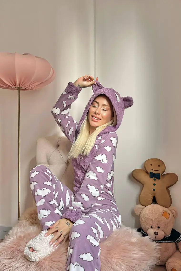 Pijama Evi Mor Bulut Desenli Kadın Polar Peluş Tulum Pijama Takımı