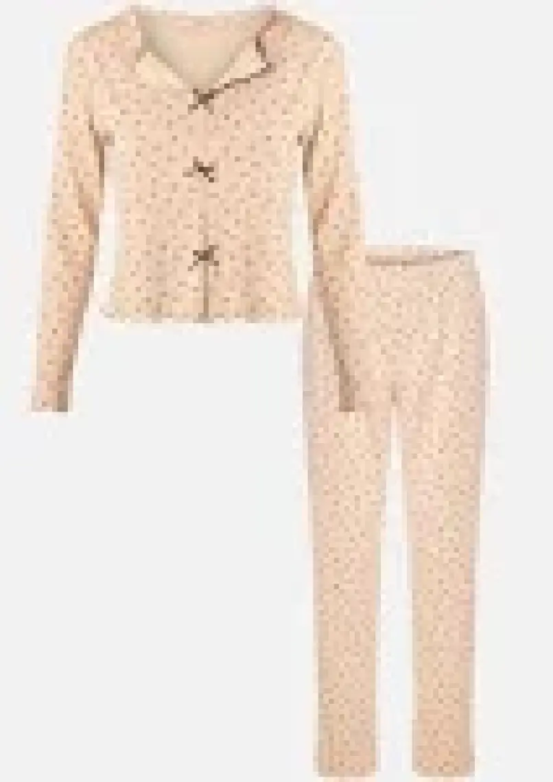 Kadın Pamuklu Çıtır Çiçek Desenli Baby Overloklu Fiyonk Detaylı Uzun Kollu Pijama Takımı