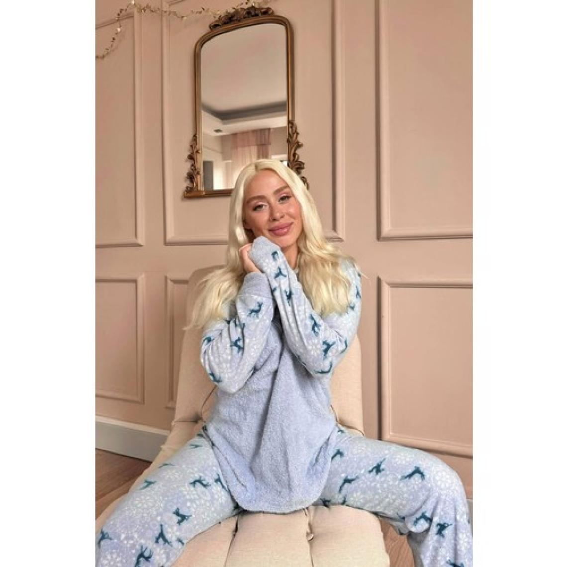 Pijama Evi Mavi Let It Snow Desenli Kadın Peluş Pijama Takımı