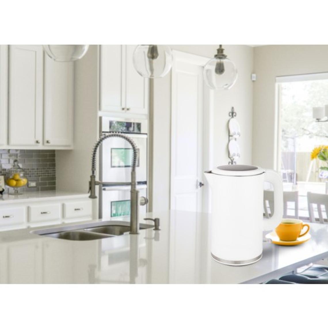 Kumtel Hmk-04  Cool Touch Beyaz Kettle