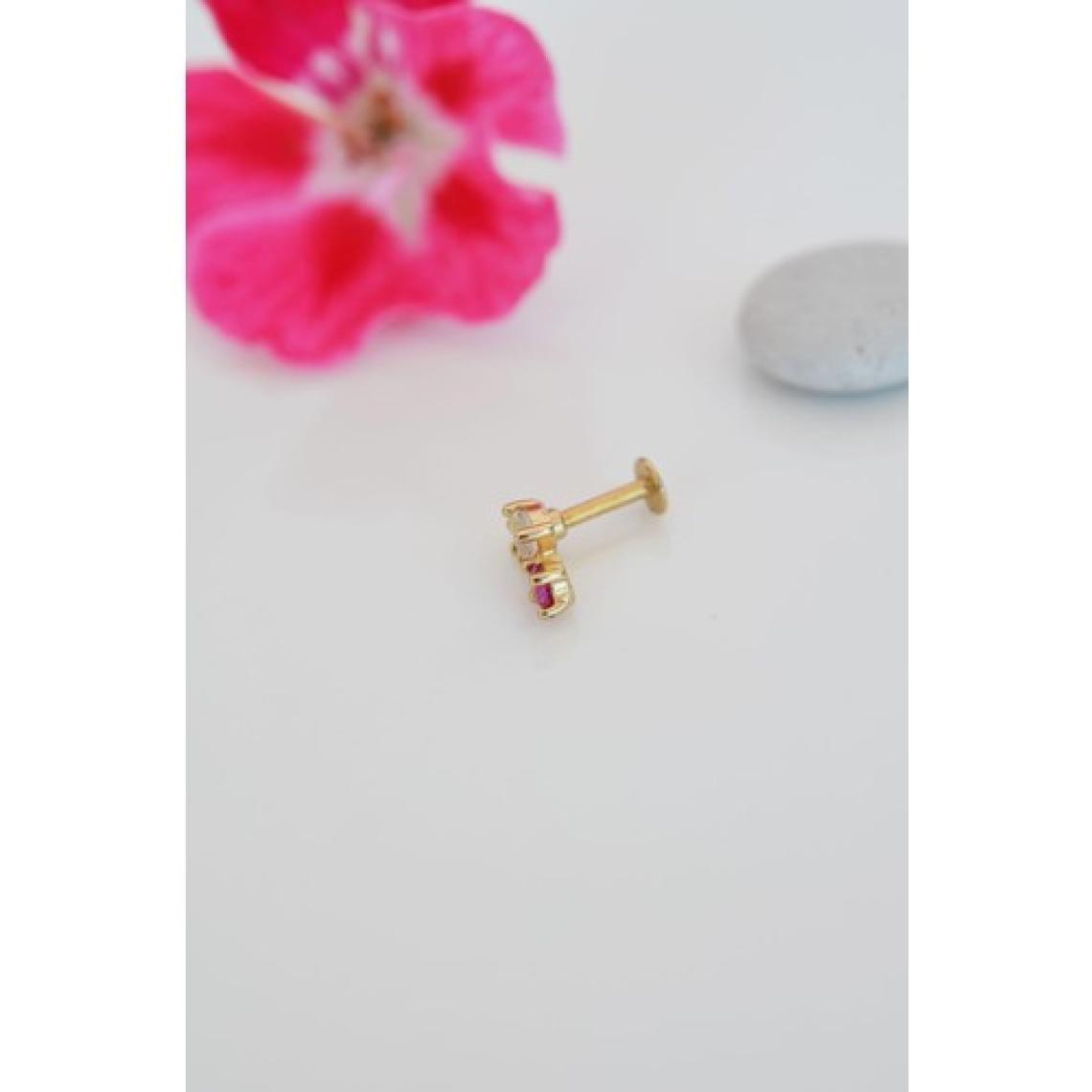Gold Arkası Düz Çelik Kiraz Tragus Piercing Helix Lob Kıkırdak