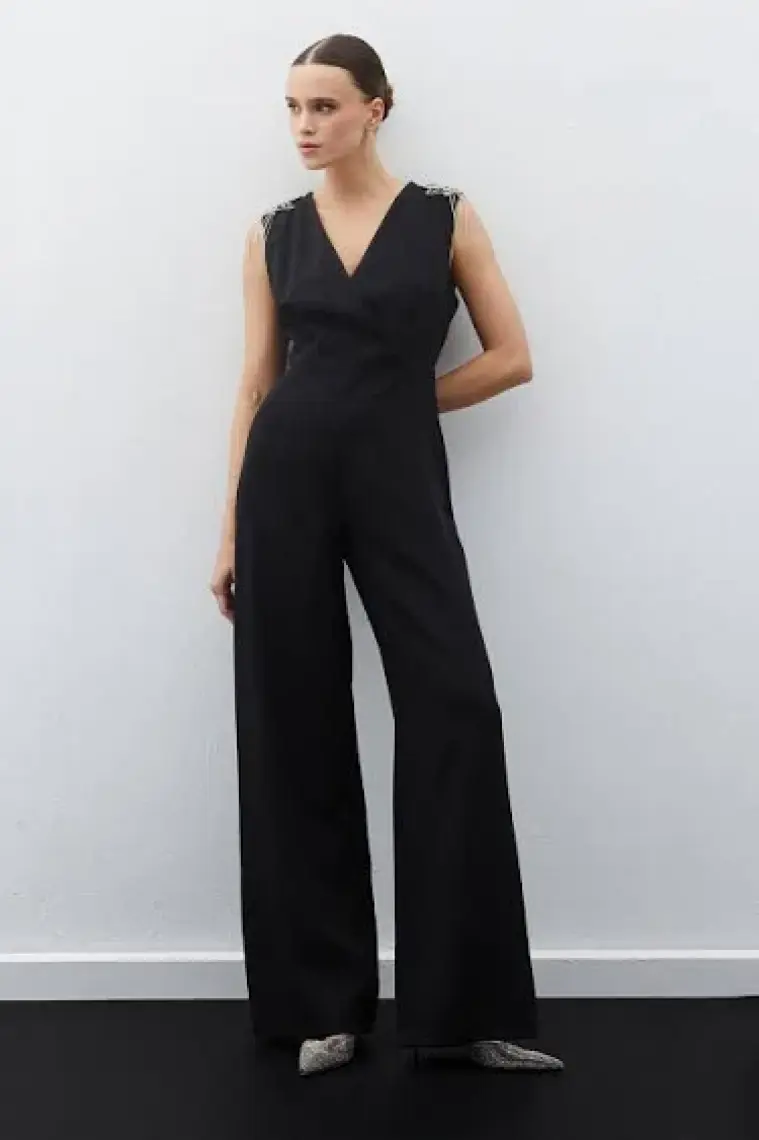 Sateen Aksesuar Detaylı Tulum - Siyah