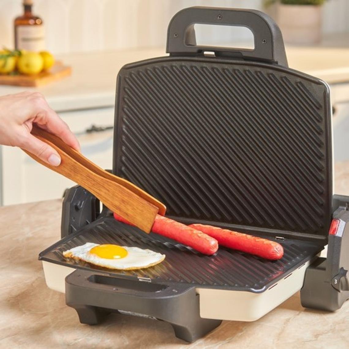 Karaca Future Essential Tost Makinesi Matte Krem 1800 W 4 Dilim Kapasiteli