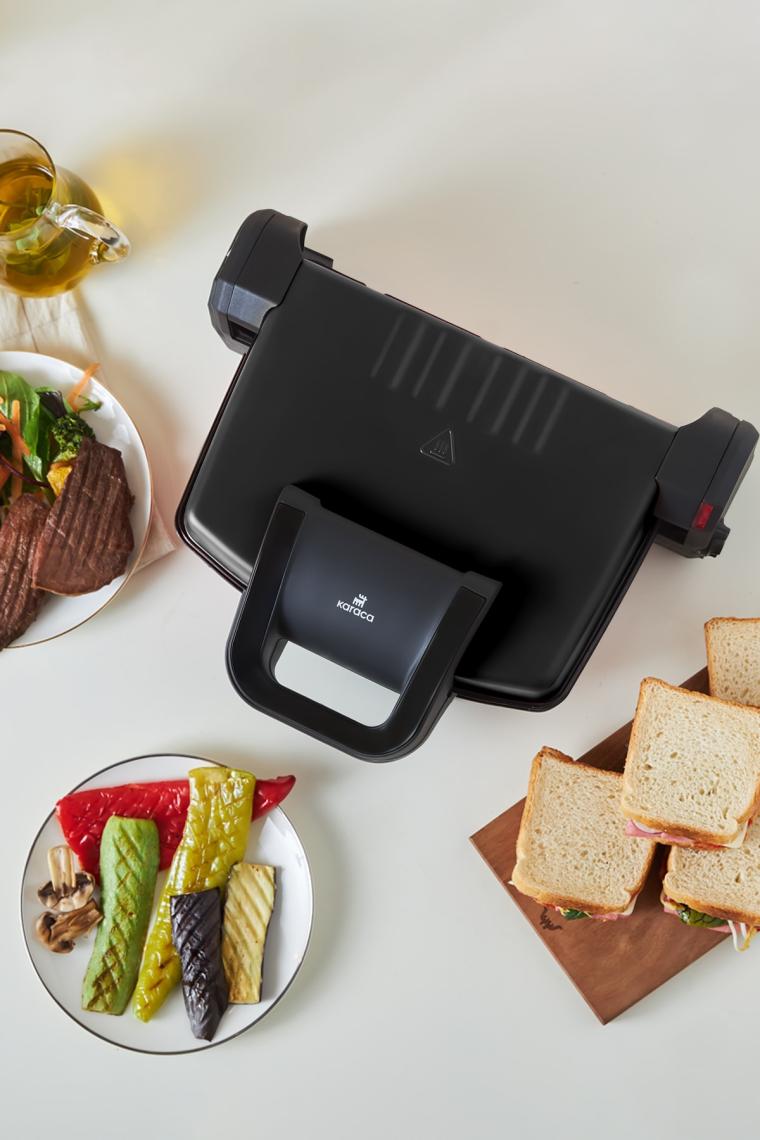 Karaca Future Essential Matte Black 1800 W Tost Makinesi