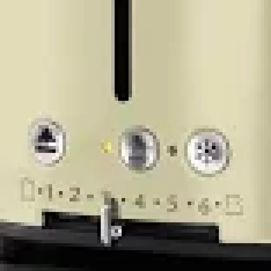 Russell Hobbs Retro Ribbon Krem Ekmek Makinesi