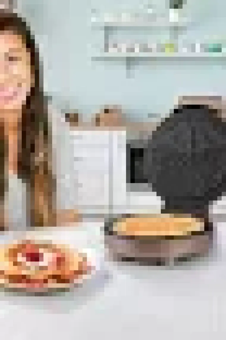 Goldmaster Caramel 1000W Taşmayı Önleyen Derin Plakalı Aşırı Isınmaya Dayanıklı Waffle Makinesi In 6418