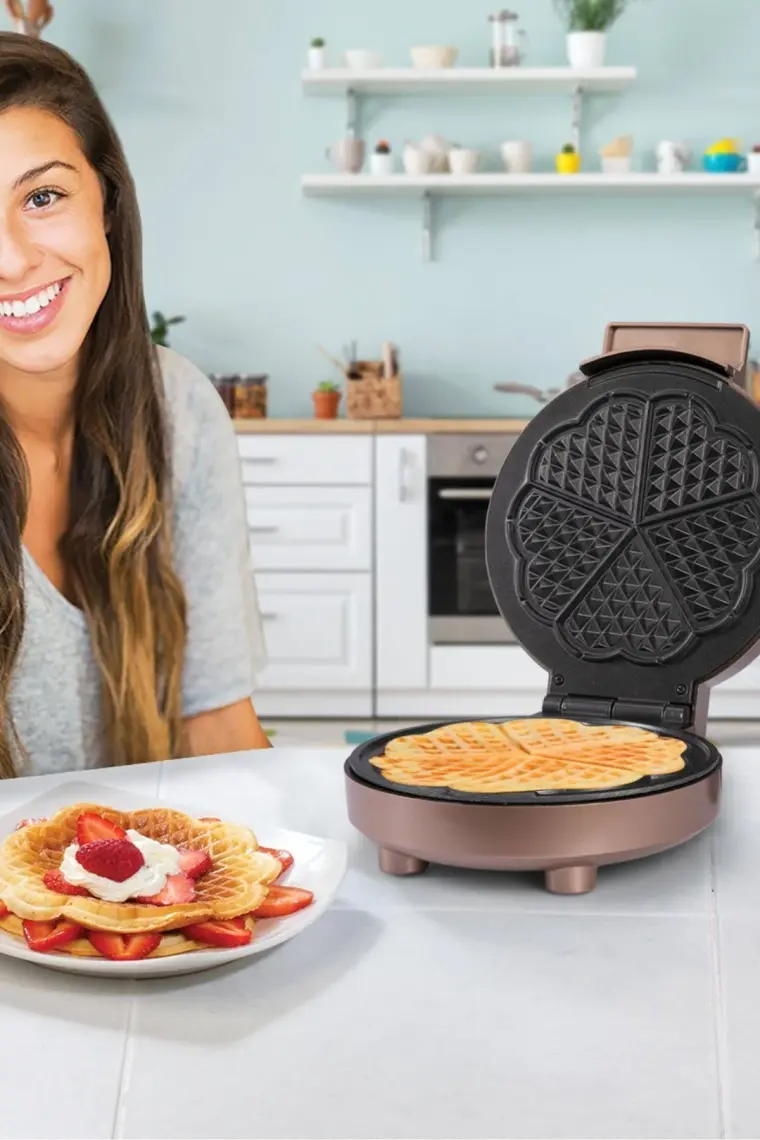 Goldmaster Caramel 1000W Taşmayı Önleyen Derin Plakalı Aşırı Isınmaya Dayanıklı Waffle Makinesi In 6418