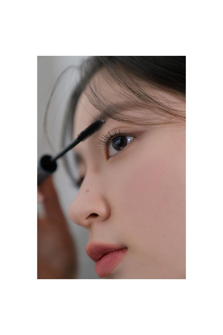 Rom&amp;nd Uzun Süre Kalıcı Akmayan Maskara Han All Fix V01 Volume Black