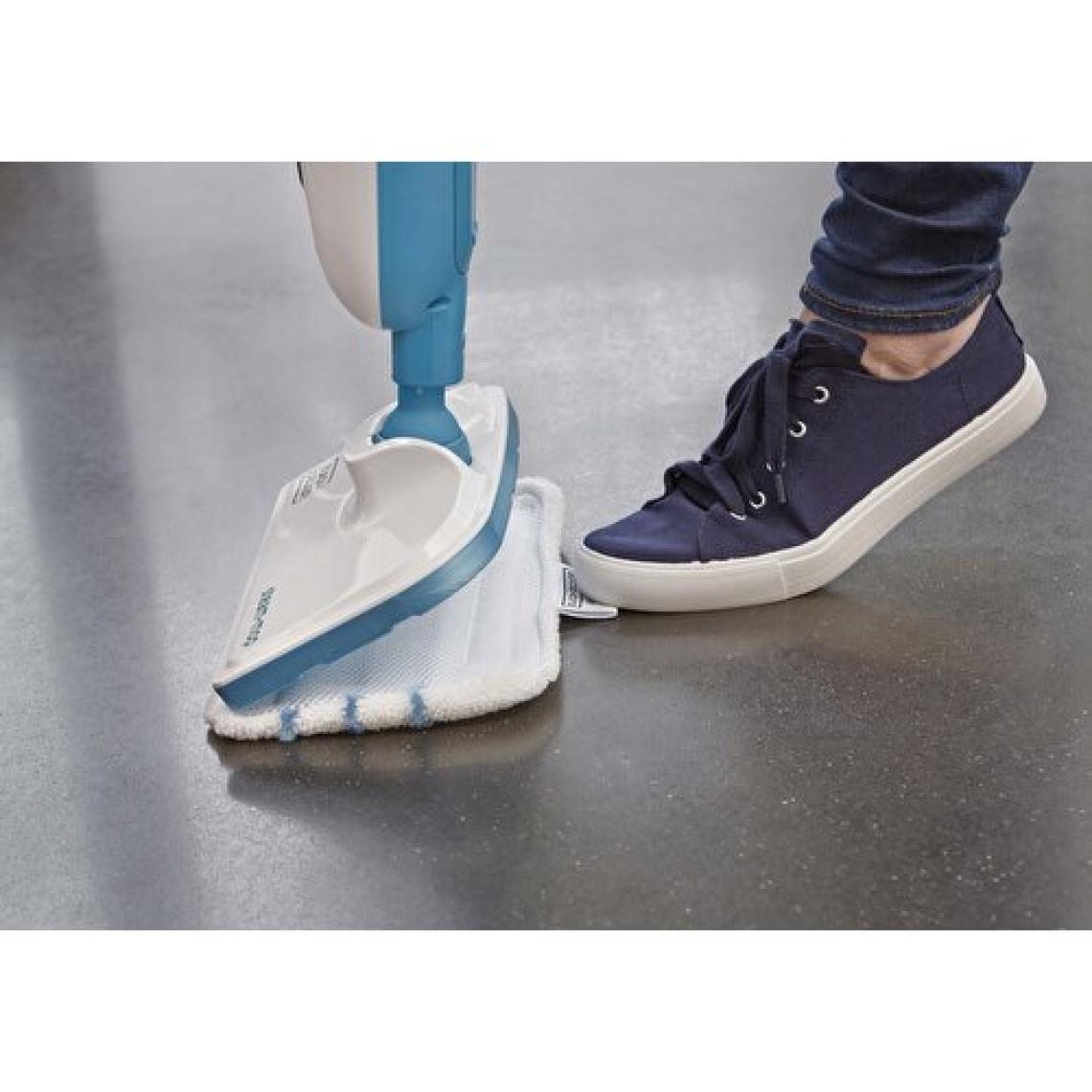 Black&Decker Fsm13E1 1300Watt Buharlı Temizlik Makinası