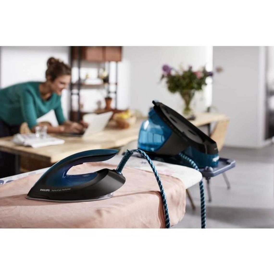 Philips PerfectCare Performer GC8735/80 - GC8735/85  Sessiz 6.5 Bar Buhar Kazanlı Ütü
