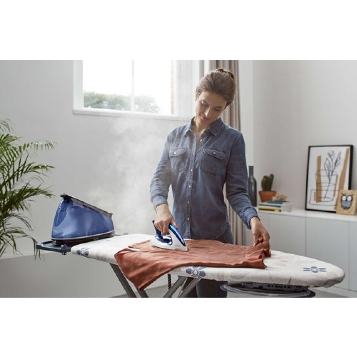 Philips Perfect Care Aqua Pro GC9330/20 2100 W Buhar Kazanlı Ütü