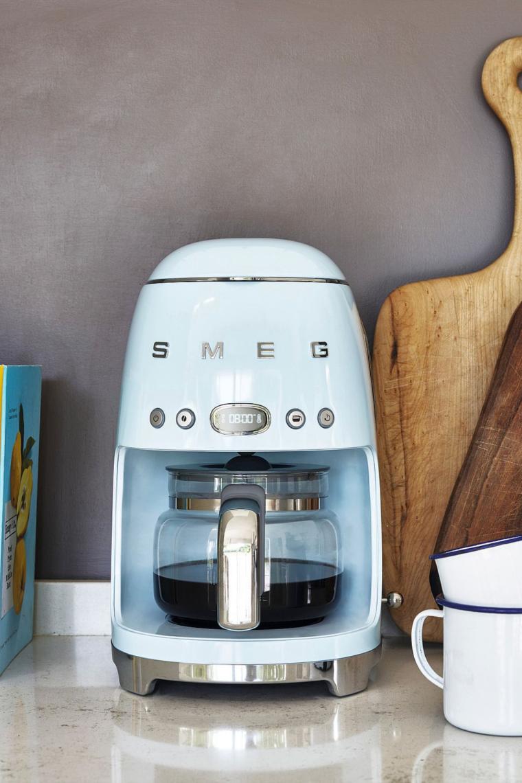 SMEG DCF02PBEU PASTEL MAVI FİLTRE KAHVE MAKİNESİ