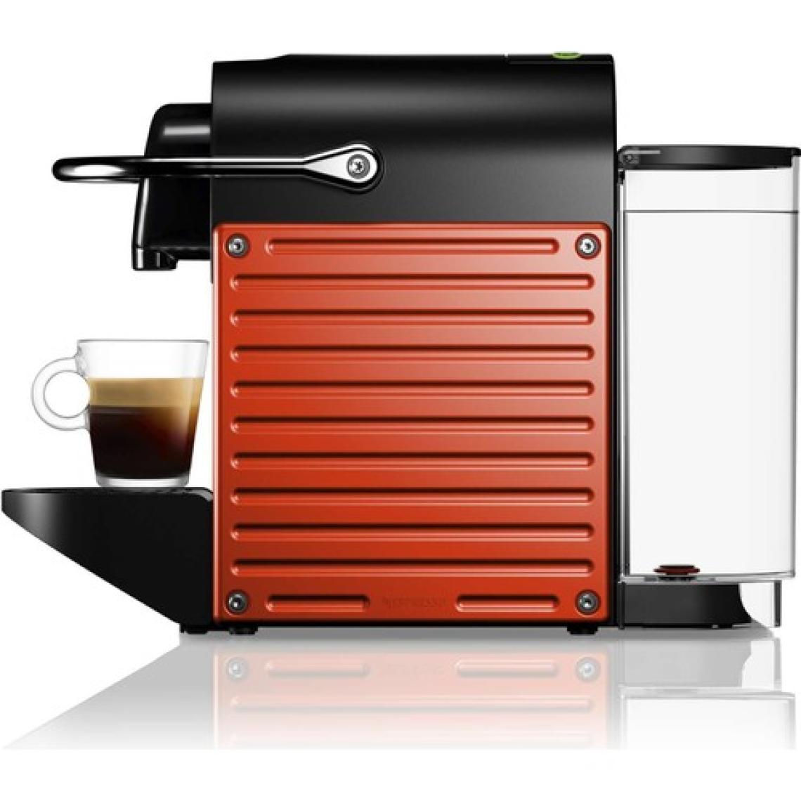 Nespresso C66R Pixie Kırmızı Kahve Makinesi ve Süt Köpürtücü Aksesuar