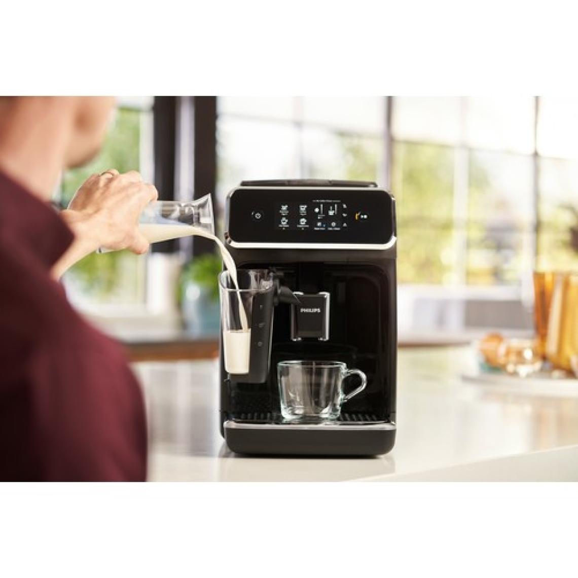 Philips LatteGo EP2231/40 Tam Otomatik Espresso Makinesi