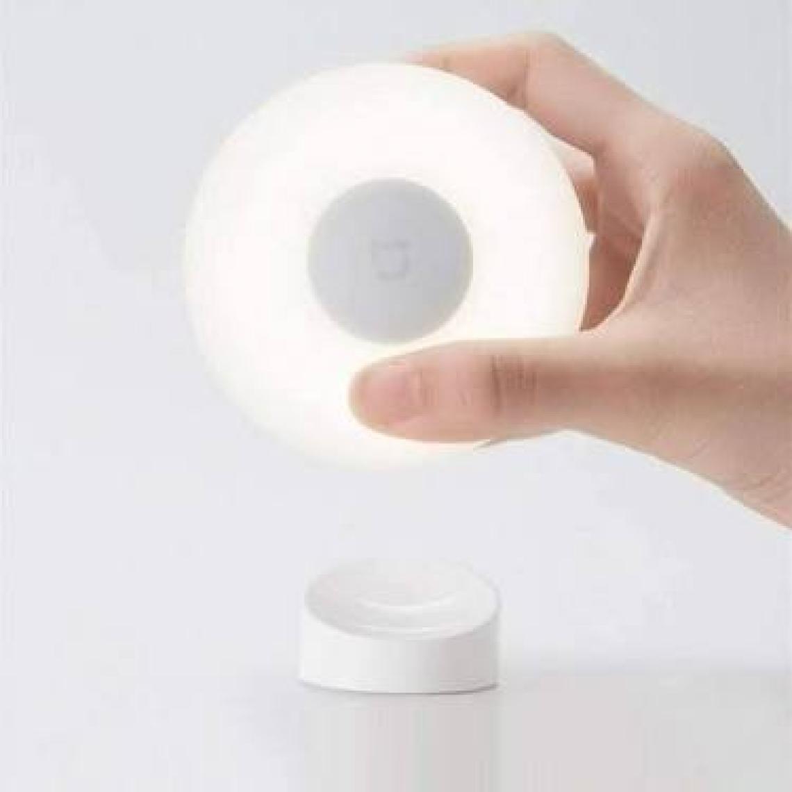 Xiaomi Mijia Akıllı Ev Hareket Sensörlü Gece Lambası - 2'li Set, Fotoselli, 360° Aydınlatma, 120° Algılama Açısı, Sıcak Sarı ve Beyaz Işık, Google Asistan ile Uyumlu