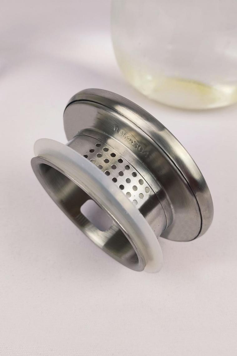 Süzgeç Kapaklı Borosilikat Ince Büyük Cam Sürahi 2,6 Lt - 13190 C320.045