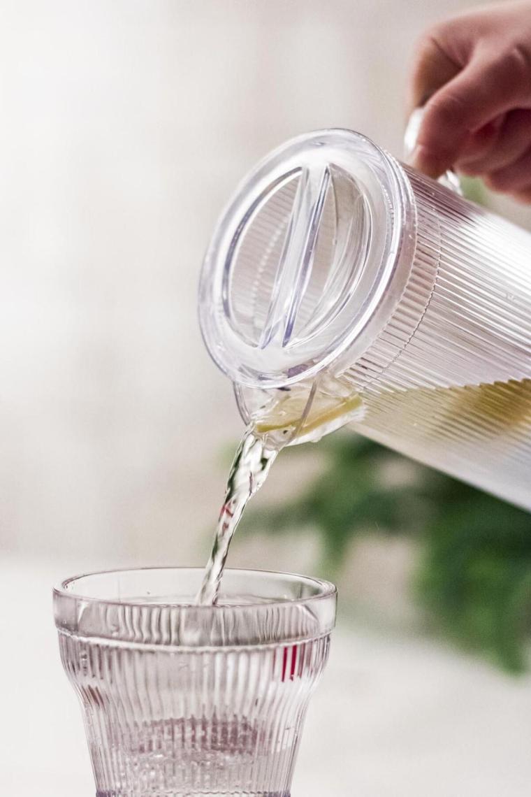Depa Akrilik Barok Şeffaf Sürahi 1.5 Lt