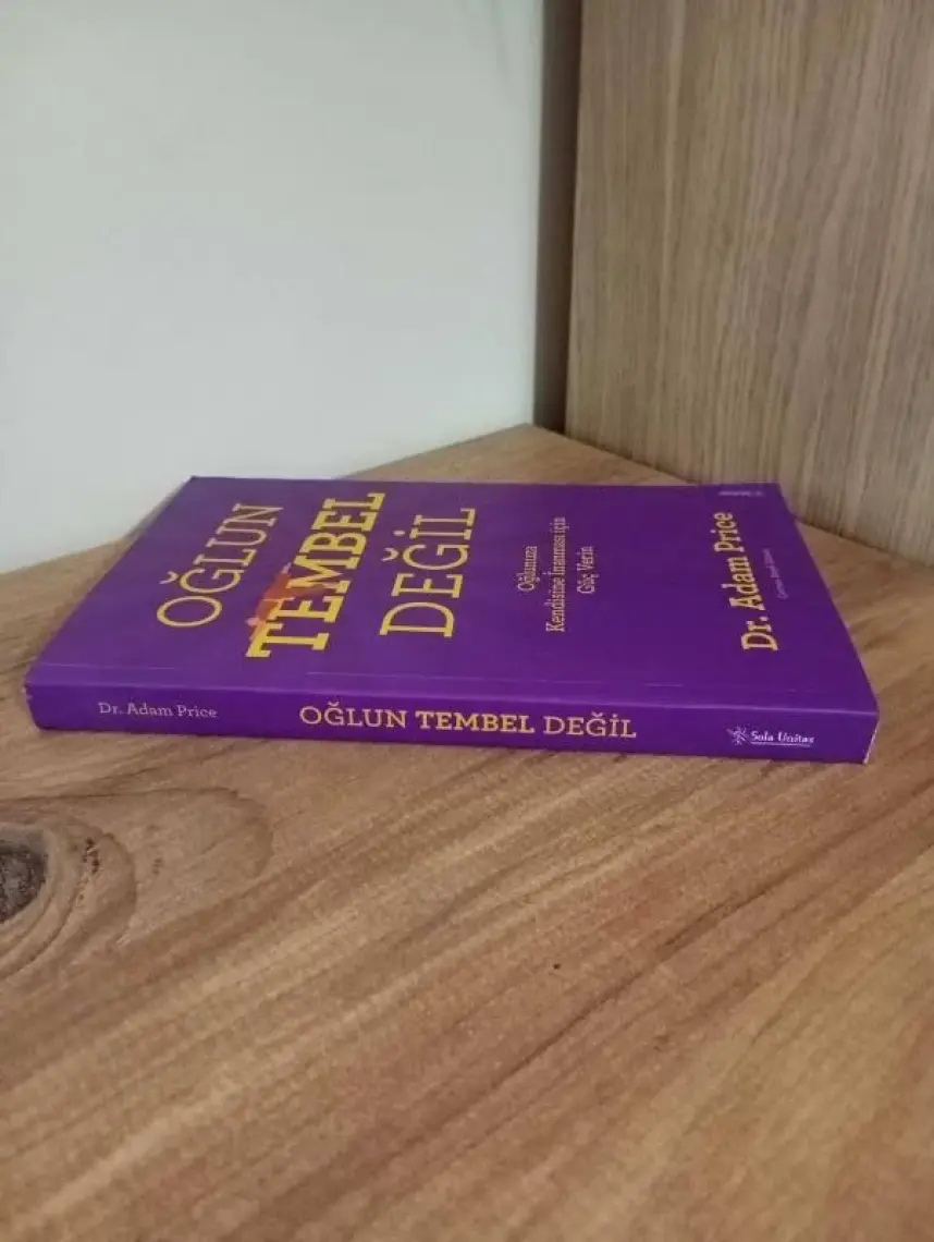 Oğlun Tembel Değil - Adam Price
