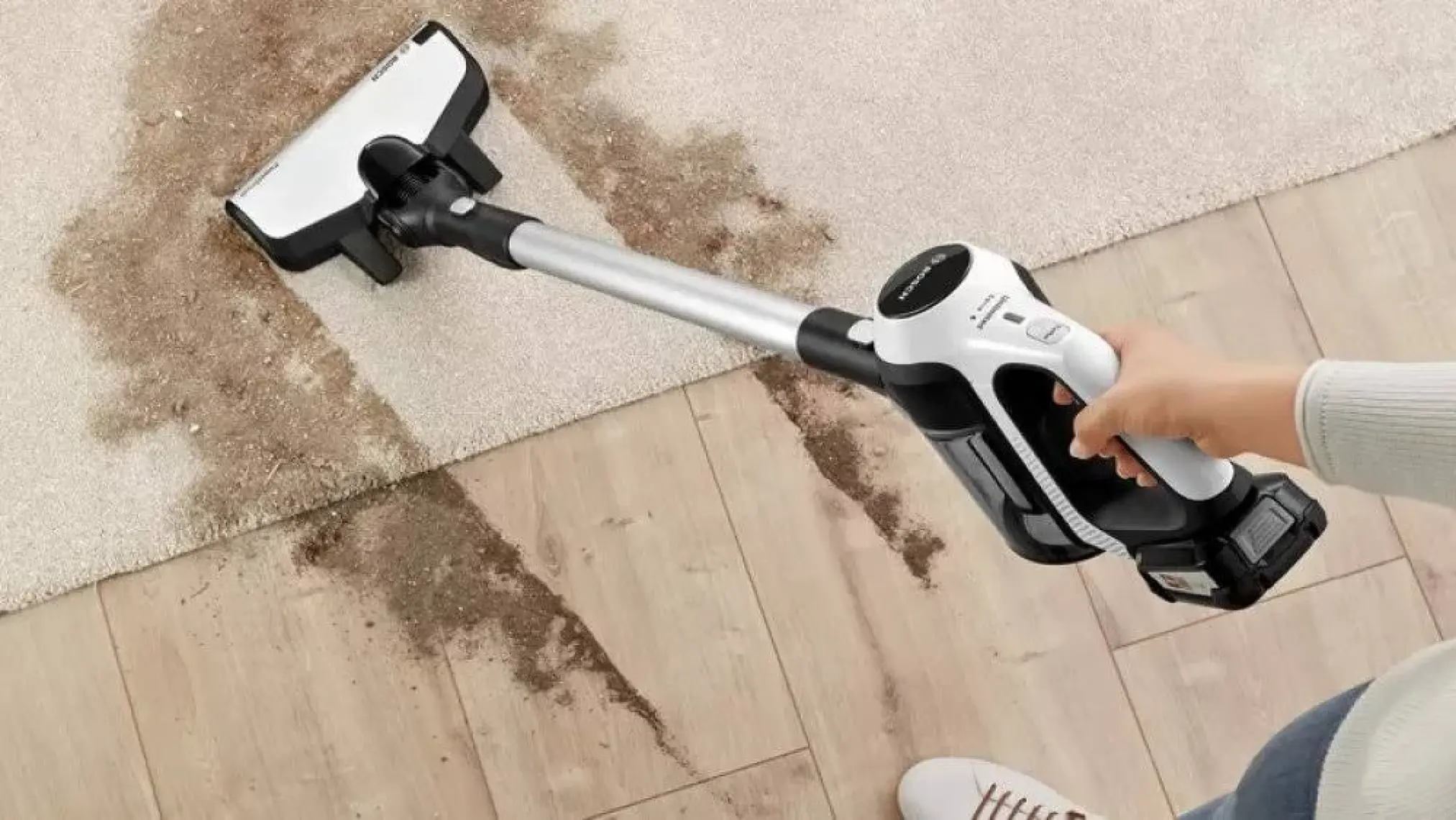 Bosch BCS612KA2 100 W Dikey Şarjlı Kablosuz Süpürge – Kompakt Tasarım, Hijyenik Filtre ve 2 Batarya ile Uzun Süreli Kullanım
