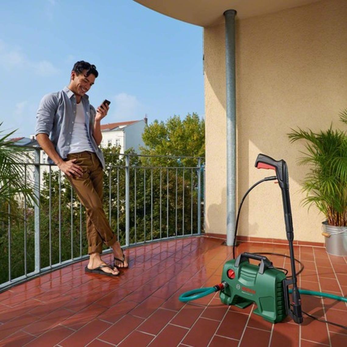 Bosch EasyAquatak 120 Basınçlı Yıkama Makinesi