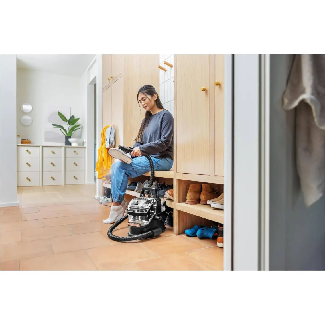 Bissell Spotclean Hydrosteam Pro Buharlı Farklı Yüzeylerde Kullanıma Uygun Halı – Koltuk Yıkama ve Leke Çıkarma Makinesi