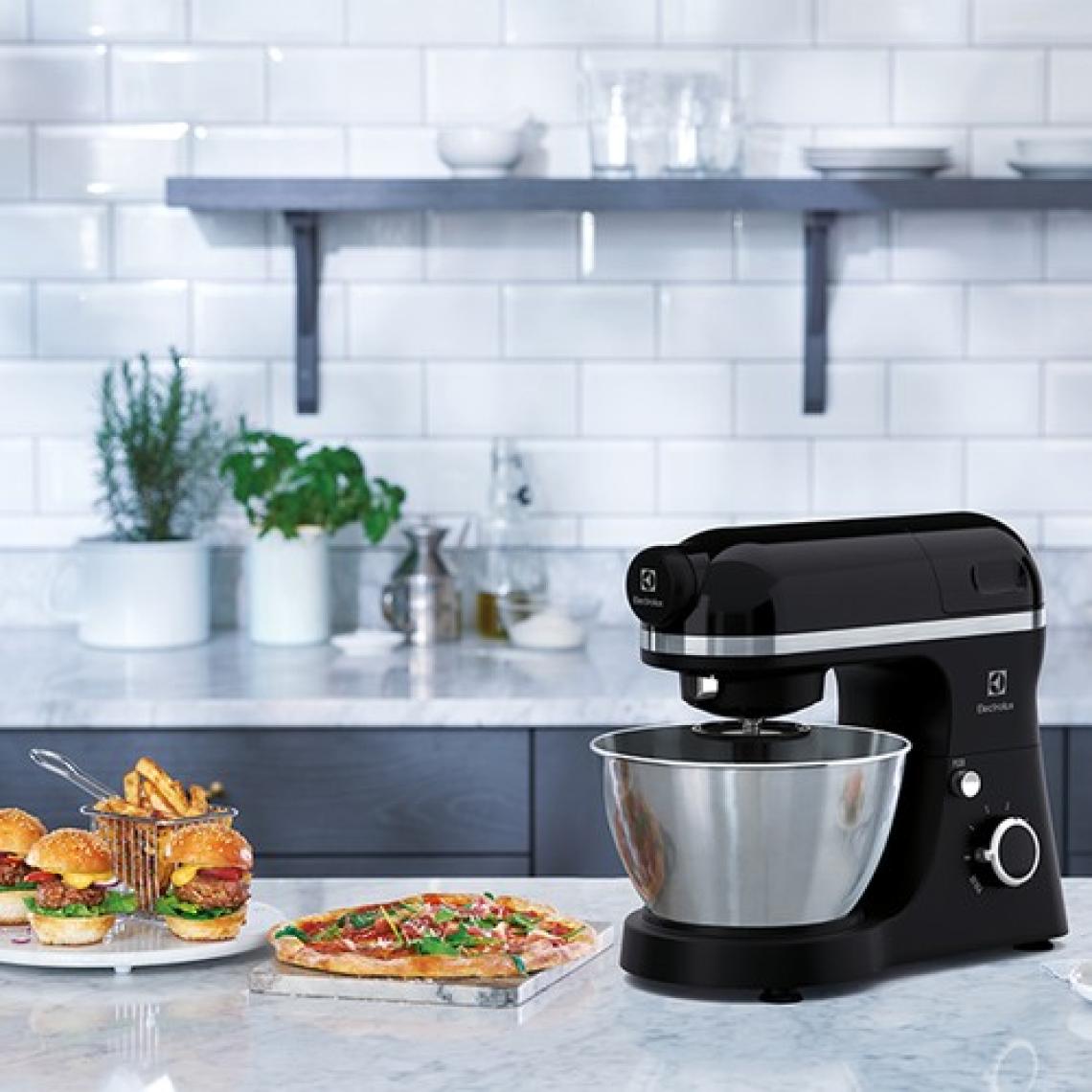 Electrolux EKM3700 800W Mutfak Şefi