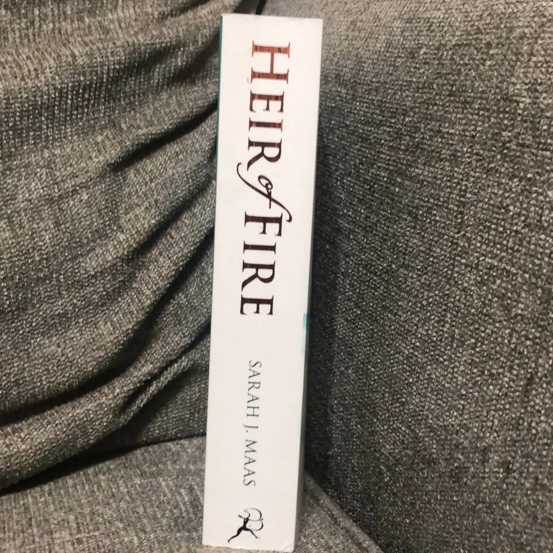 Heir Of Fire (Throne Of Glass 3)  - Sarah J. Maas