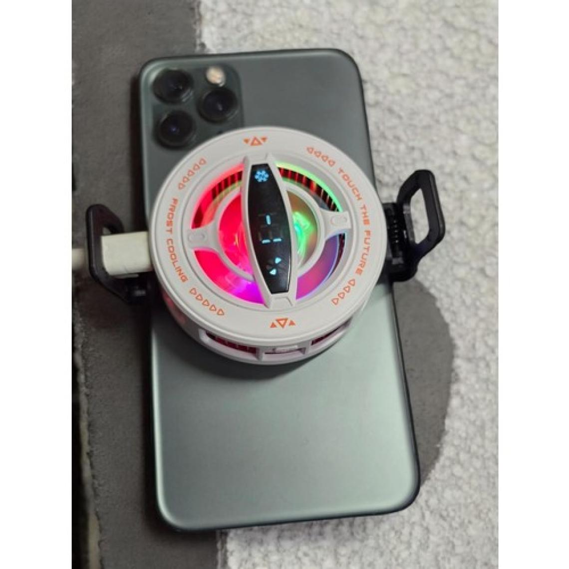 K26 Magsafe Destekli Güçlü Telefon Soğutucu Radyatör Kablolu Rgb Fan 3 Modlu Mıknatıslı ve Mandallı
