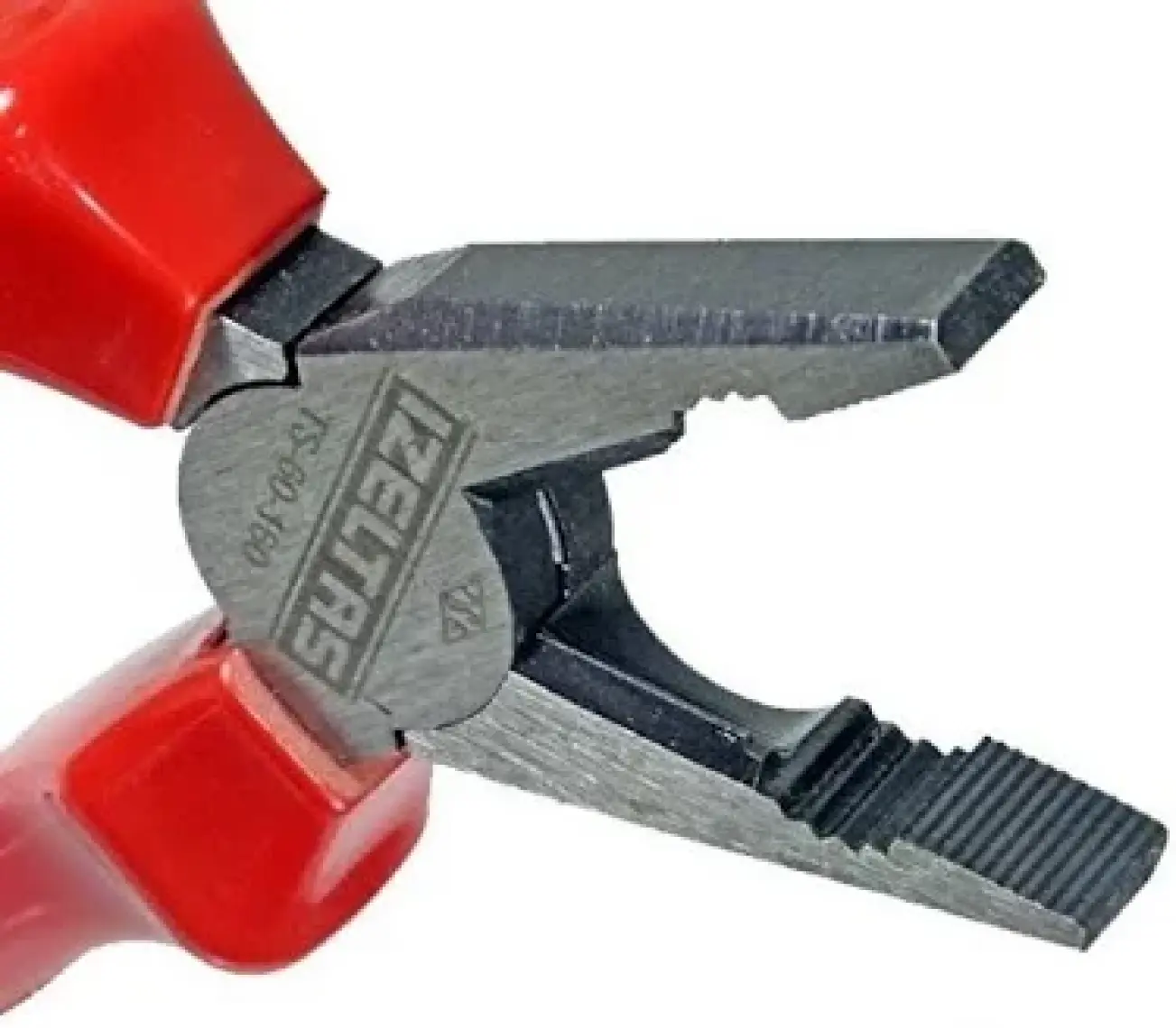 İzeltaş Kombine Pense  160 mm