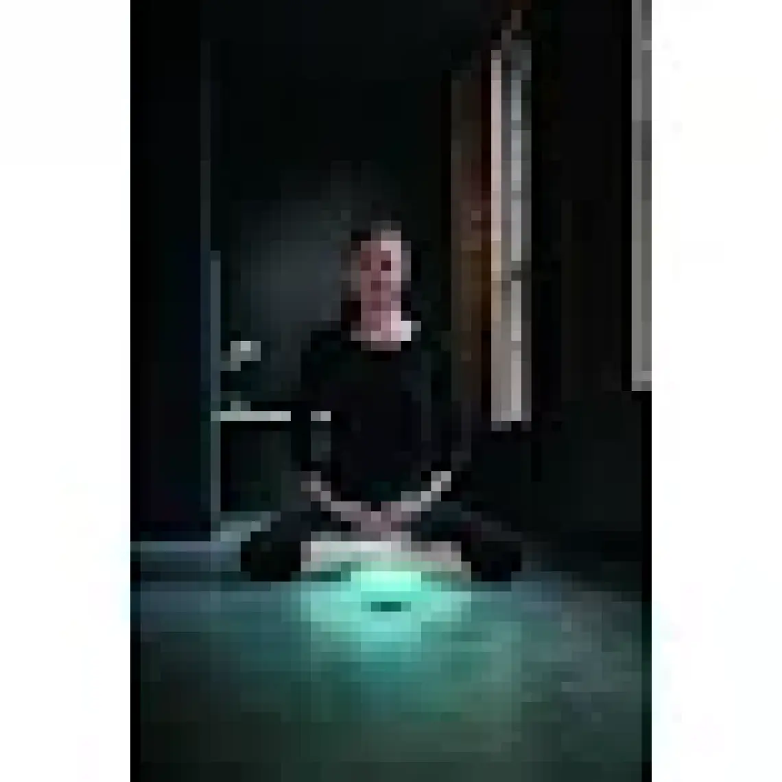 Philips Hue Go Şarjlı Taşınabilir RGB Akıllı Lamba v2
