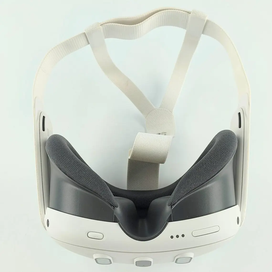 META Quest 3 128 Gb - Vr Sanal Gerçeklik Gözlüğü