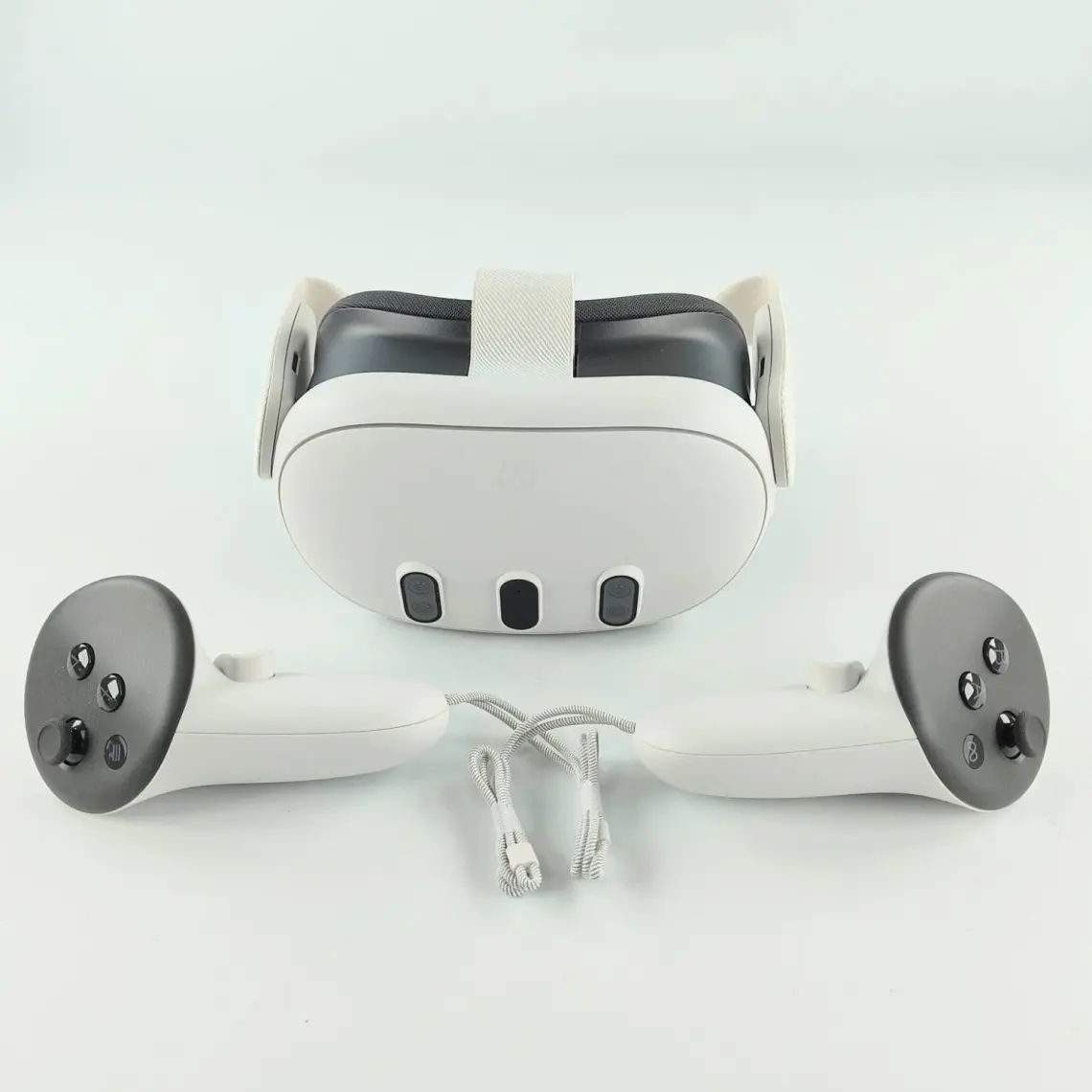 META Quest 3 128 Gb - Vr Sanal Gerçeklik Gözlüğü