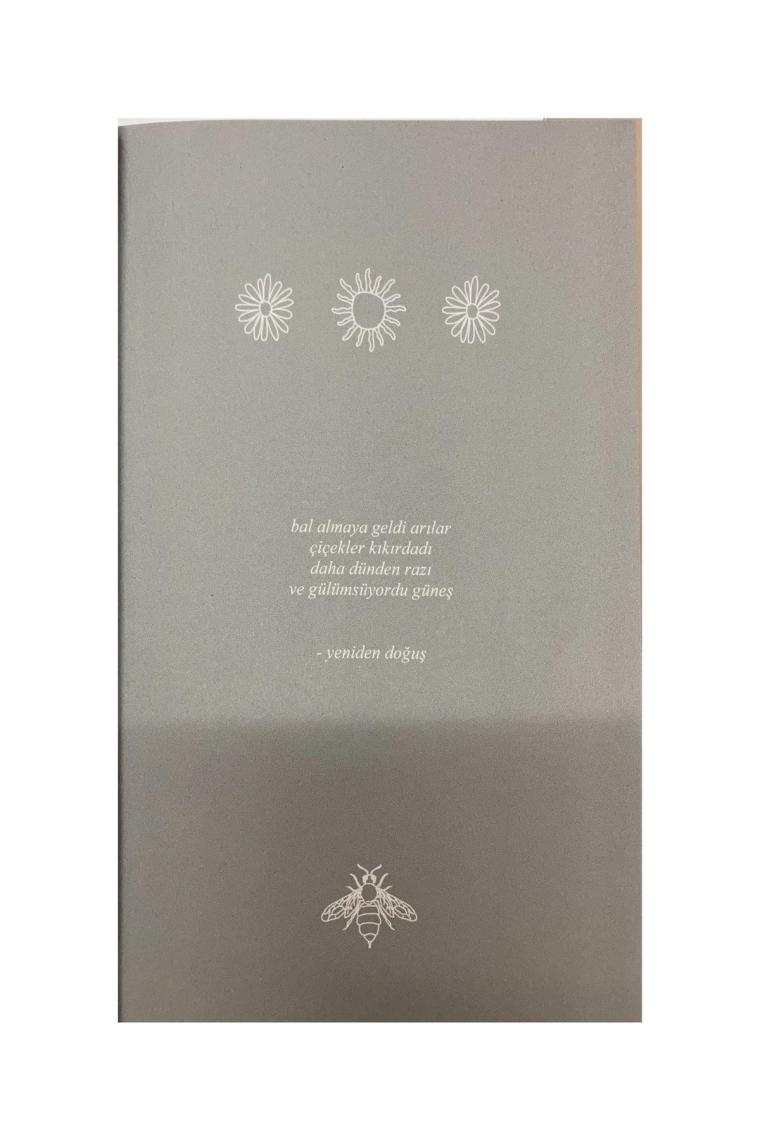 Güneş Ve Onun Çiçekleri - Rupi Kaur