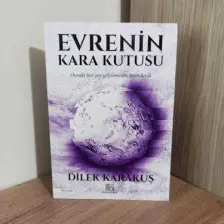 Evrenin Kara Kutusu - Dilek Karakuş
