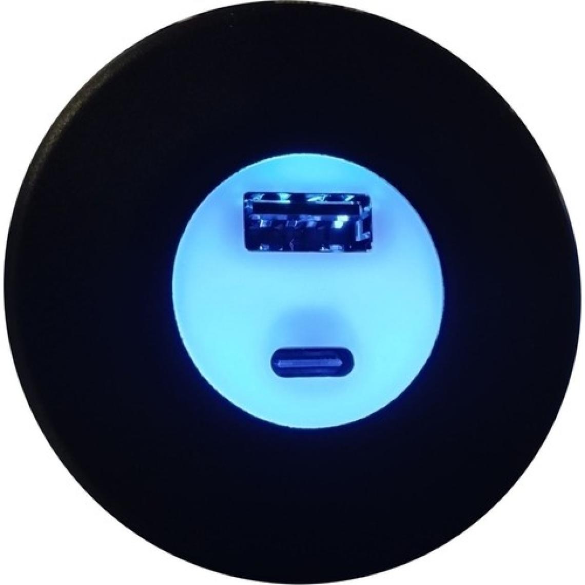 Yeo USB & Typ-C Işıklı Araç Şarj Soketi 12-24V 2,4A