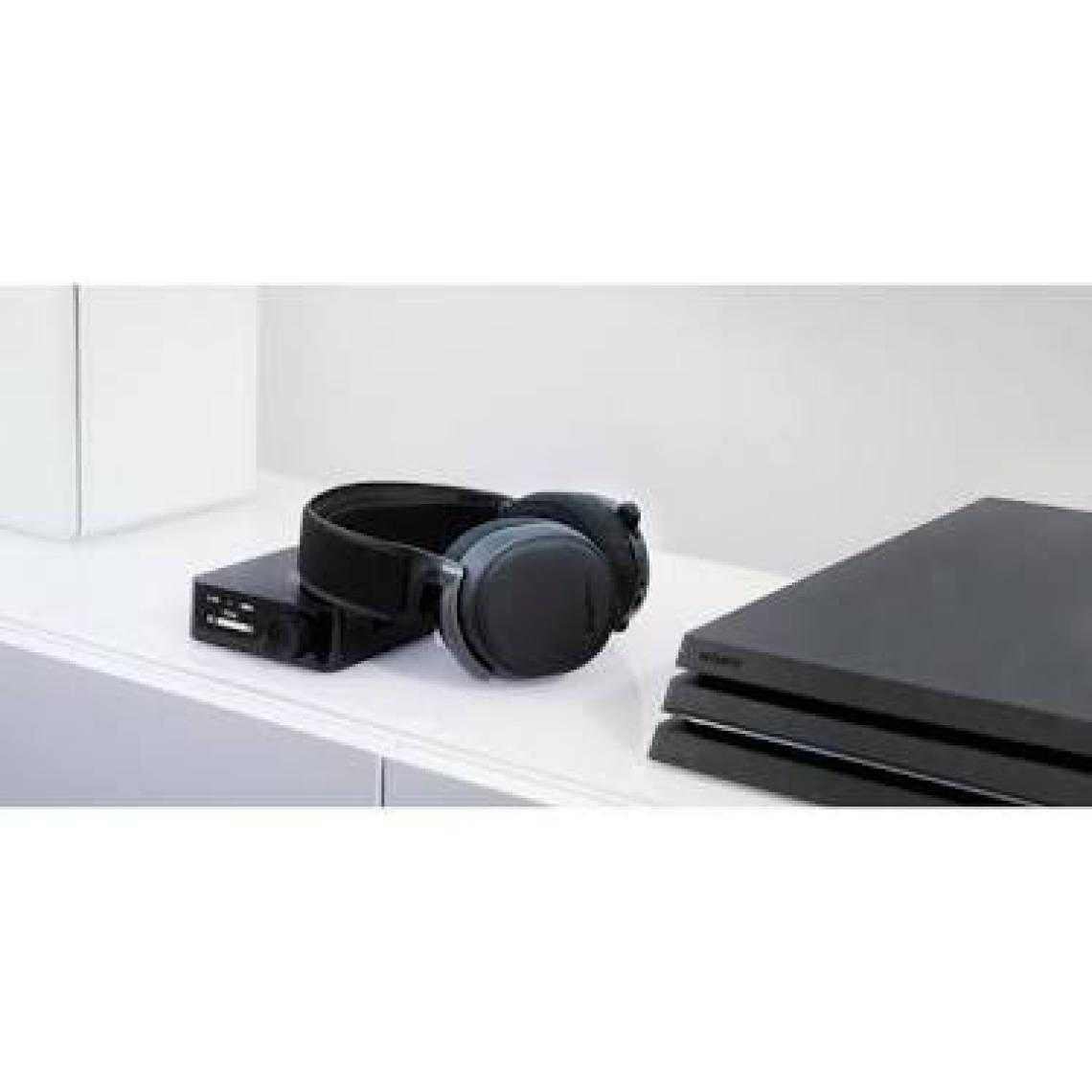 SteelSeries Arctis Pro Wireless Hi-Res Oyuncu Kulaklığı