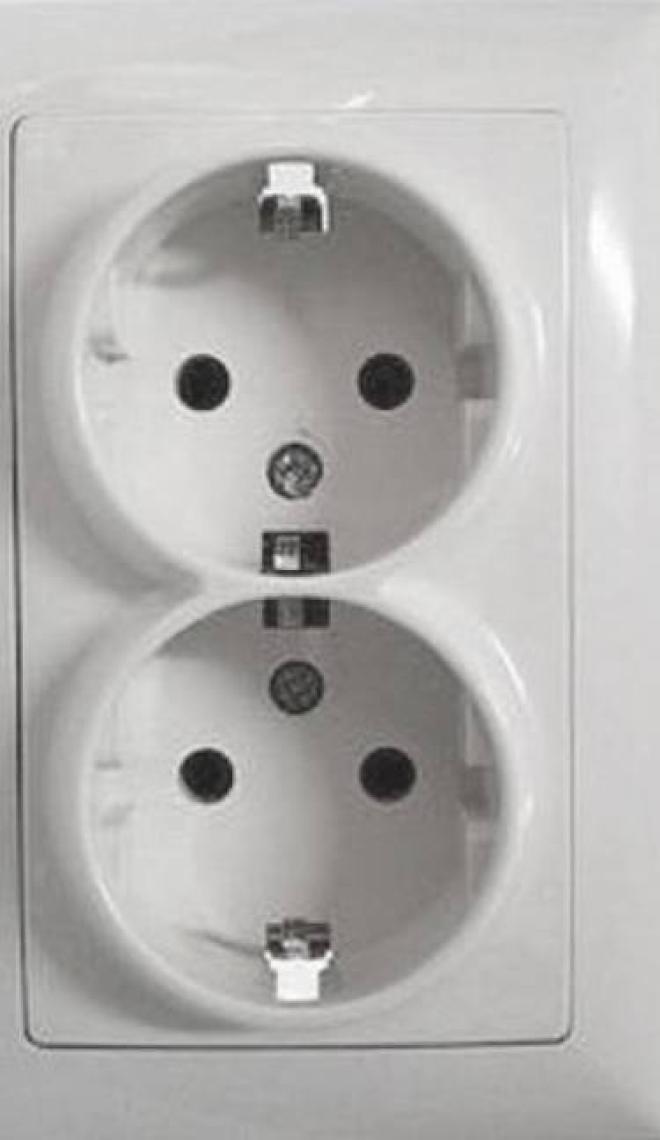 Günsan Elektrik Visage Beyaz İkili Topraklı Priz