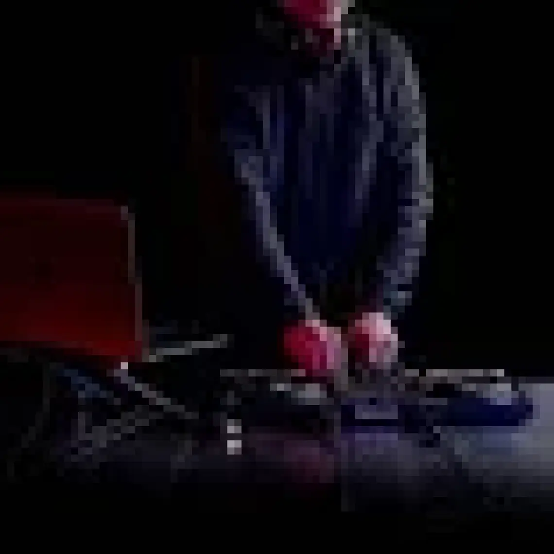 Numark Mixtrack Platinum Fx