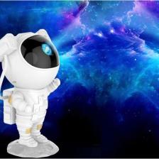 Coverzone Astronot Gece Lambası Dekoratif Uzaktan Kumandalı Galaksiler ve Yıldızlar 8 Farklı Mod Ile Göz Yormayan Uzay Efektleri Gökyüzü Projeksiyon Işığı Çocuk ve Genç Odası Için Hediyelik LP846